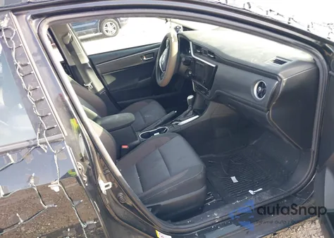 2018 Toyota Corolla Le z USA, uszkodzony, nr VIN 2T1BURHE3JC089538